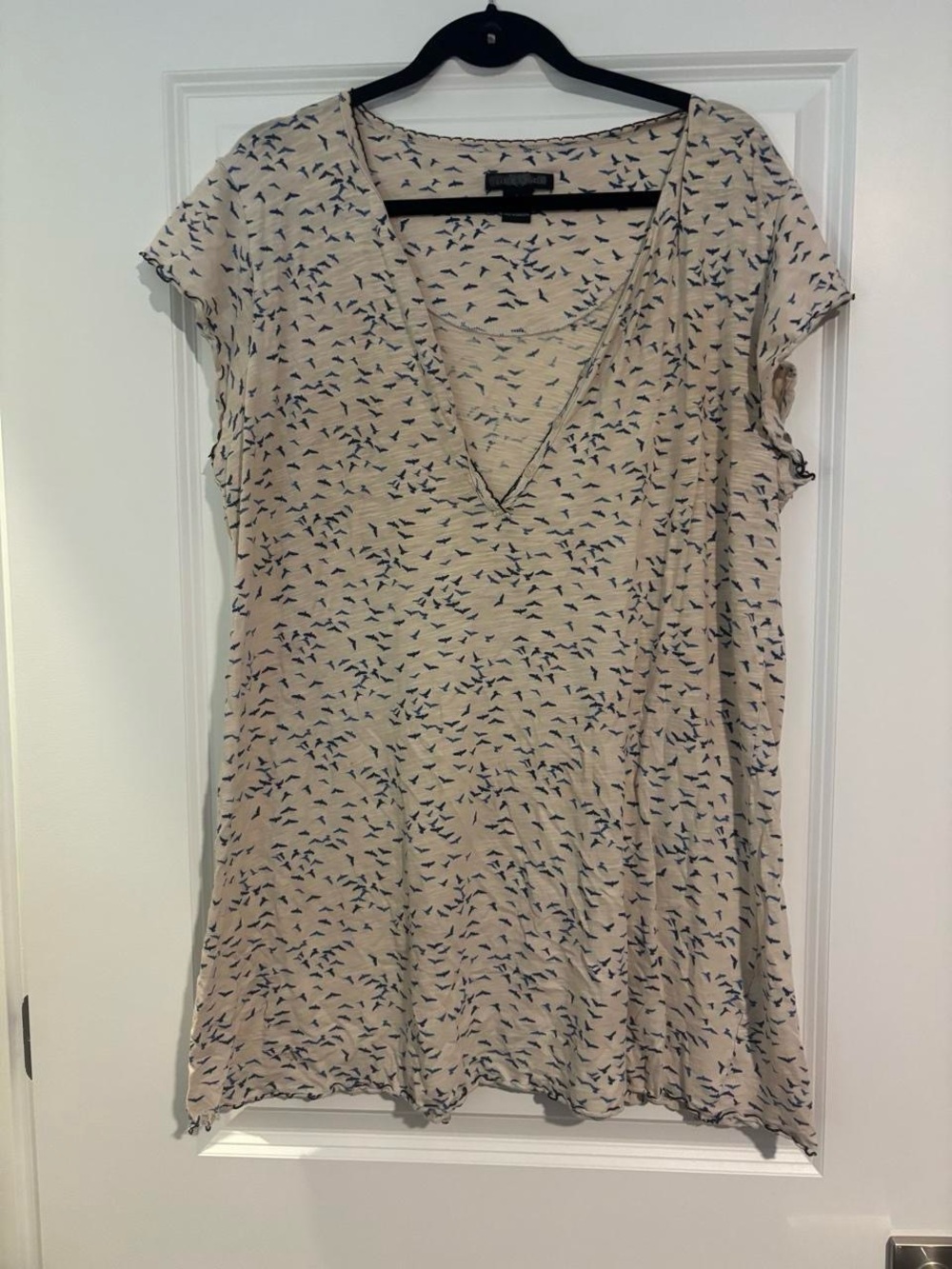 Beige Printed V-Neck Short Sleeve Tee by Blank NYC